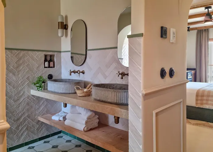 Nomad Cala Finestrat Hotel 4*